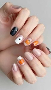 minimalist halloween nails